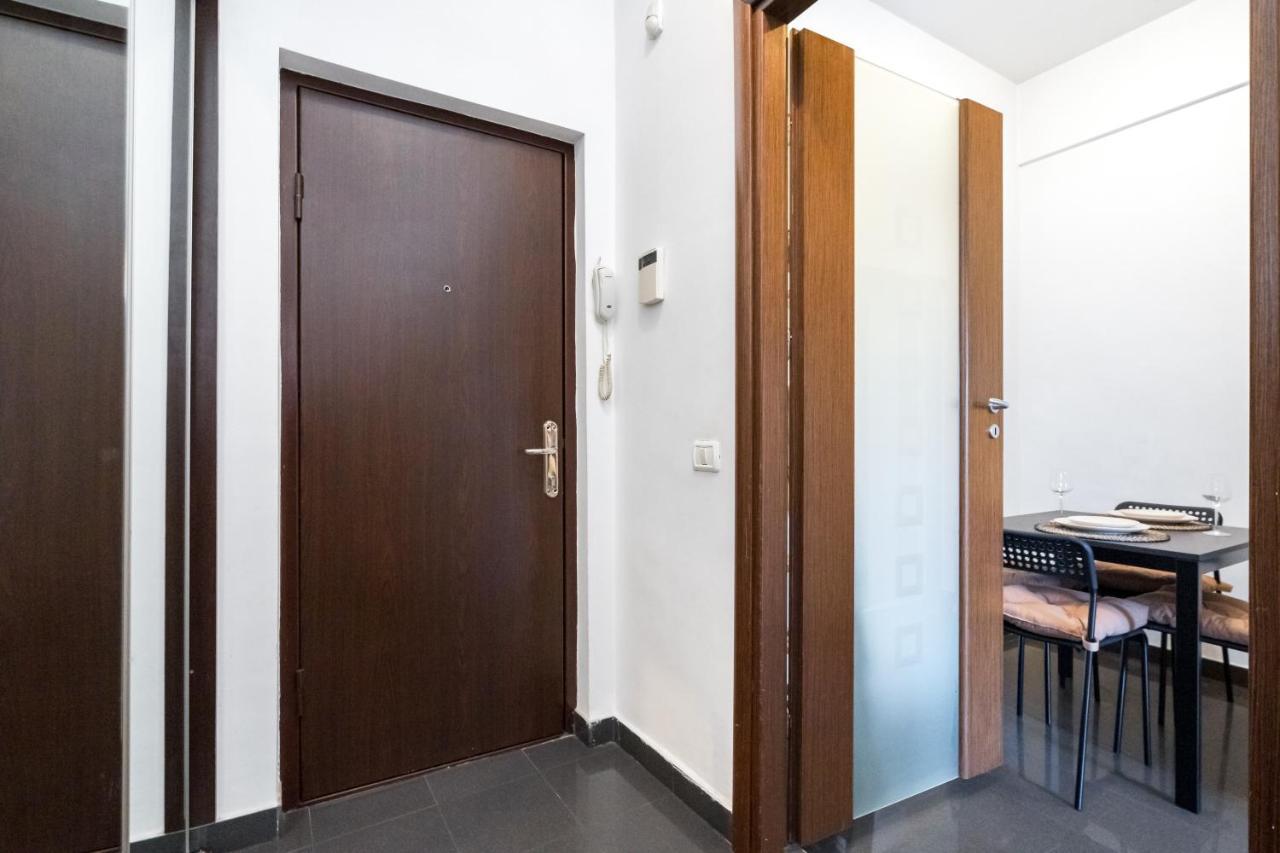 Modern & Spacious Apartment - Prime Location Near Bucharest'S Old Town Екстериор снимка